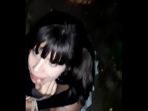 ❤️ Na rua, o pênis inchado em troca de doces Porno vídeo em nós pt-br.myteporn.ru ☑