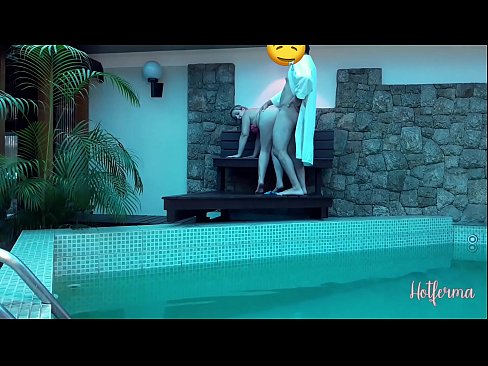 ❤️ Chefe convida empregada para a piscina, mas não conseguiu resistir a um Porno vídeo em nós pt-br.myteporn.ru ☑